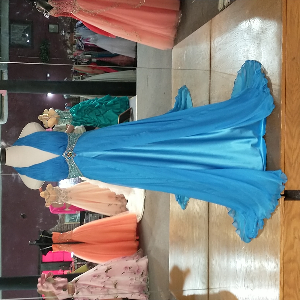 Karishma prom dress